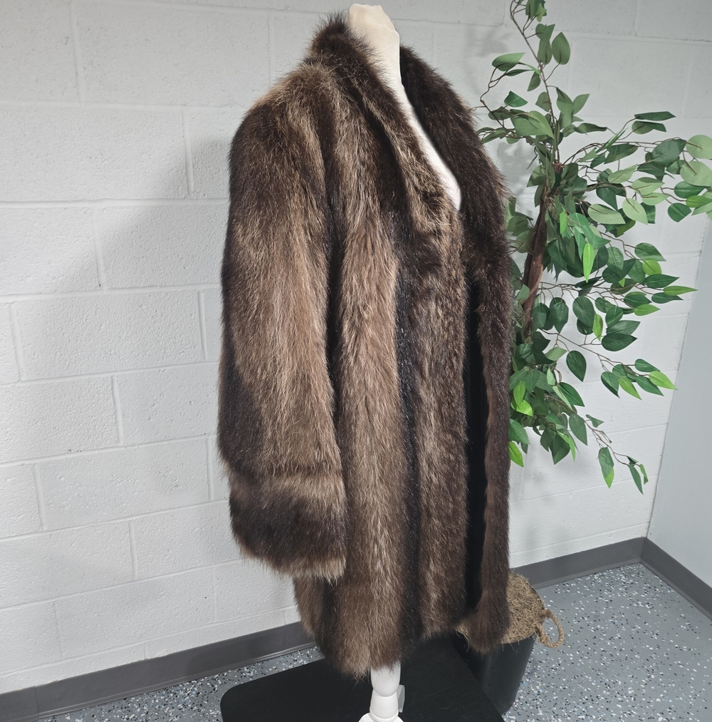 VTG 70s Genuine Racoon Fur Coat Bell Sleeves Medium Large Glam Mobwife